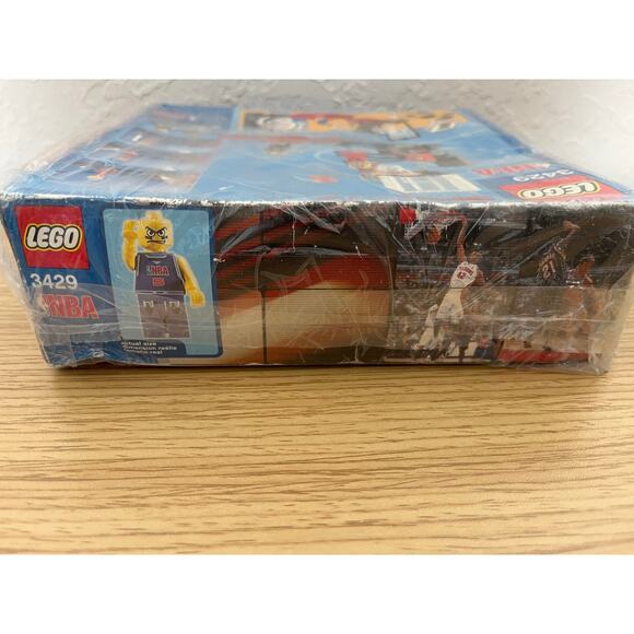 LEGO Sports: Ultimate Defense (3429) Retired - Picture 9 of 12